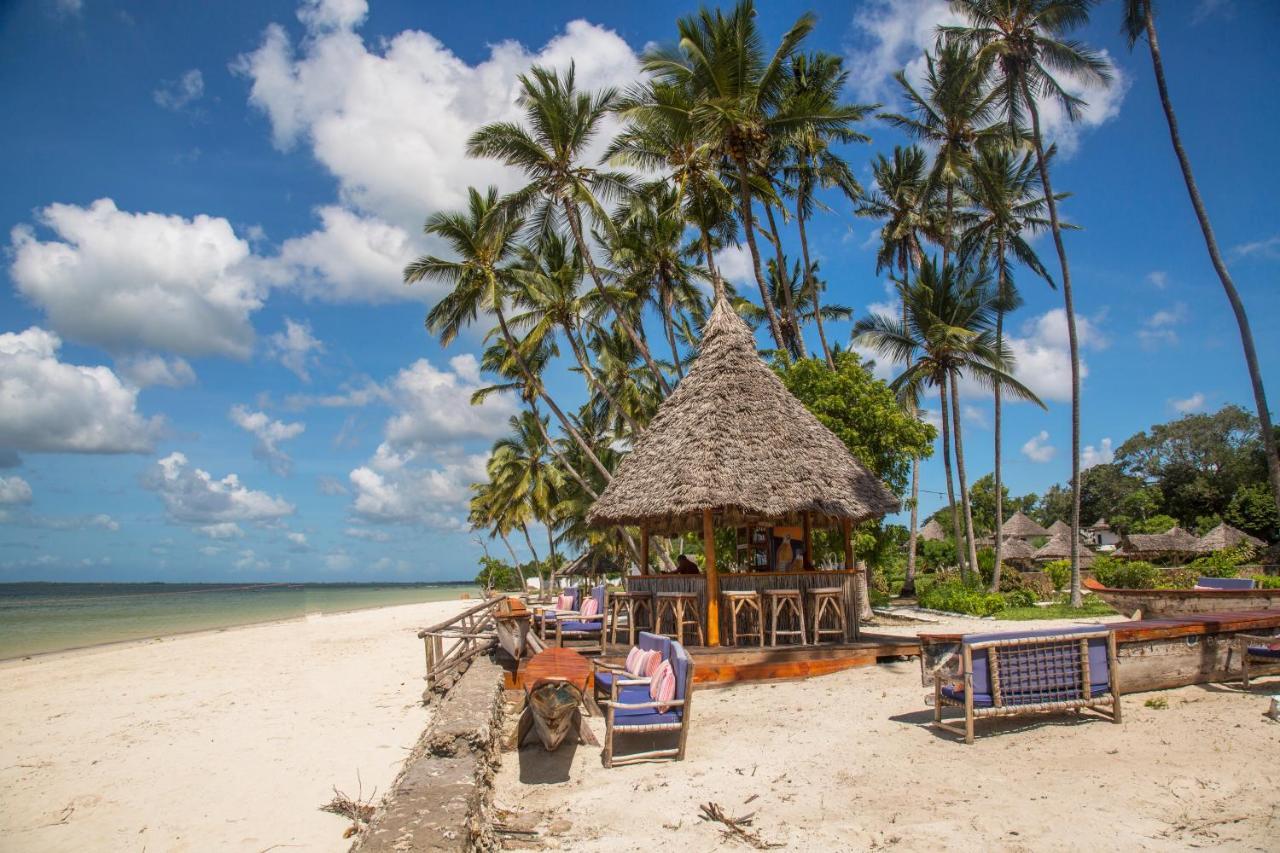 Antonio Beach Tree House Hotel & Spa Uroa Exterior photo