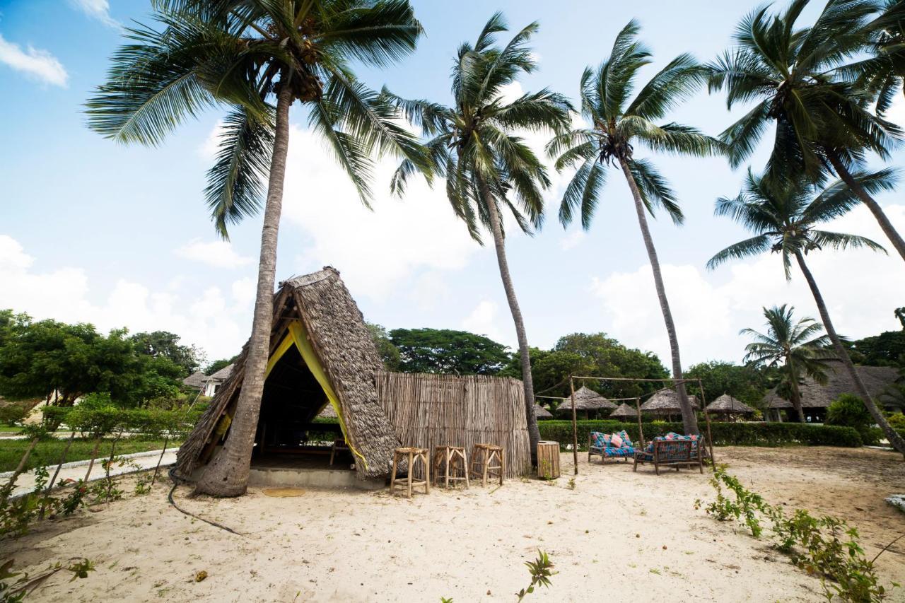 Antonio Beach Tree House Hotel & Spa Uroa Exterior photo